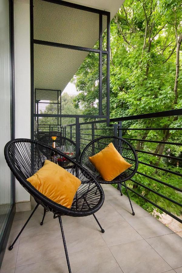 W&k - Energy - Faktura Vat, Parking Apartment